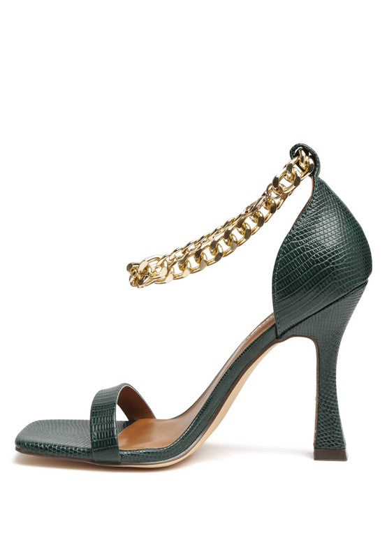 VENUSTA HEEL SANDAL WITH METAL CHAIN IN GOLD