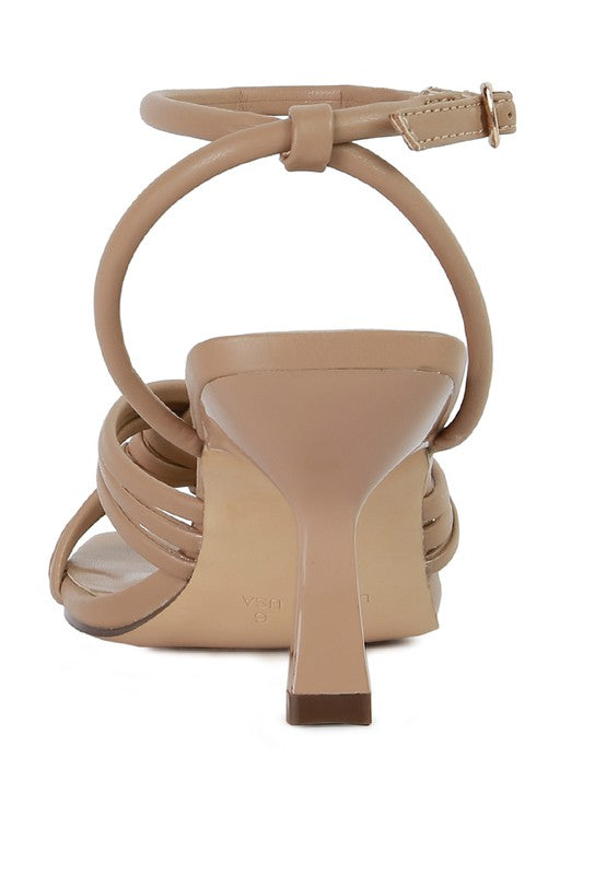 Weekend Pick Box Knot Mid Heel Sandals