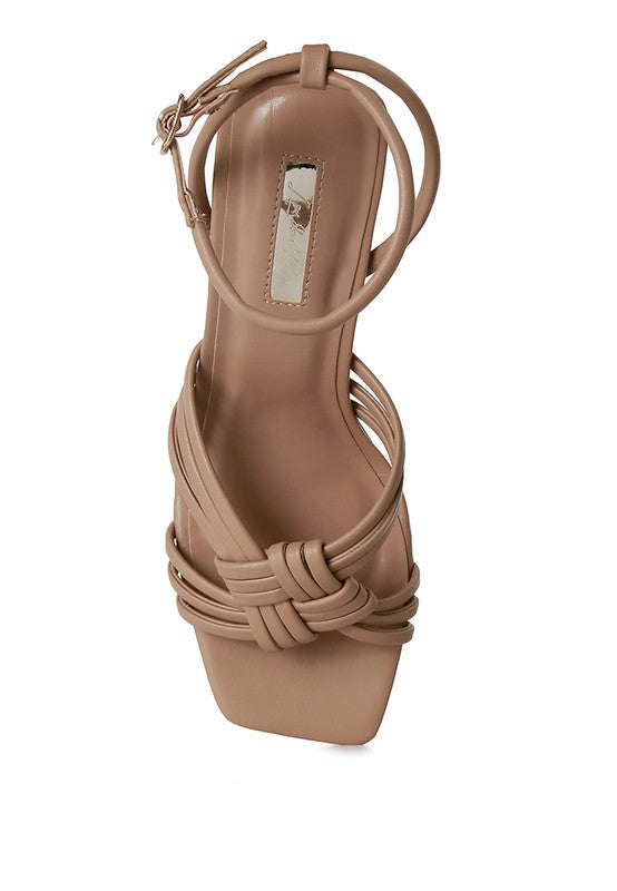 Weekend Pick Box Knot Mid Heel Sandals