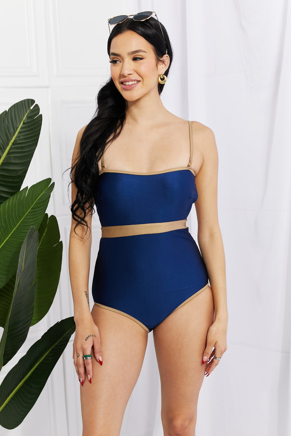 Wave Break Contrast Trim Swimsuit